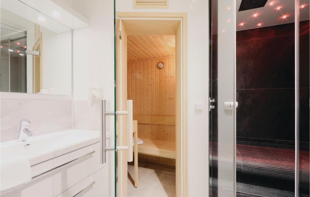 Cozy Apartment In Luebeck Travemuende With Sauna Εξωτερικό φωτογραφία